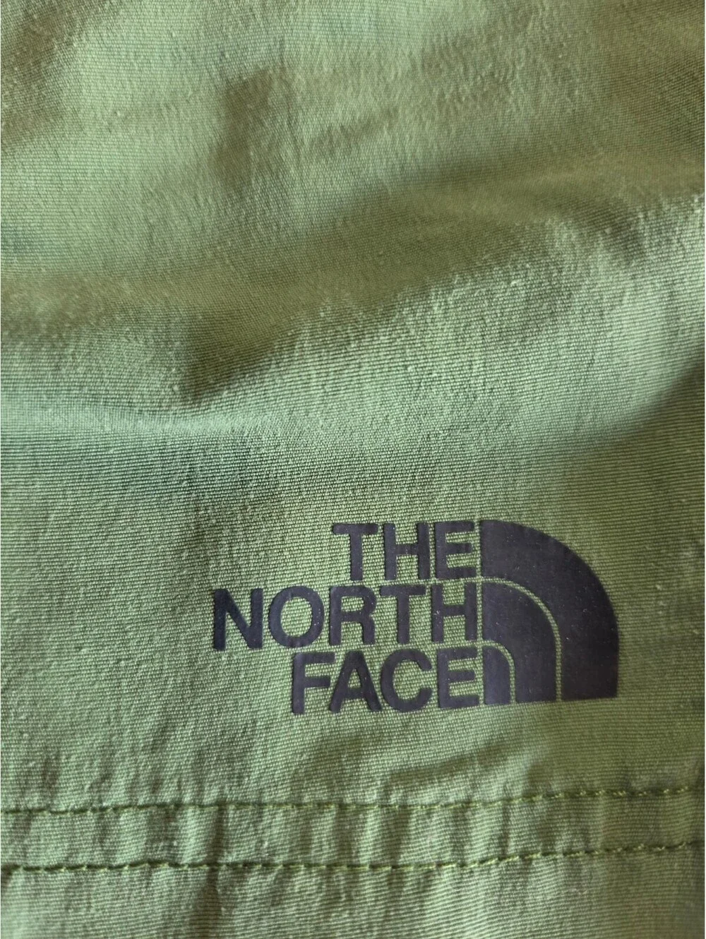 The North Face Men's Green Outdoor Shorts Size L